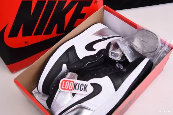 1st Kicks SILVER CD0461-001 AIR OG TOE HIGH 1 JORDAN WMNS 0612